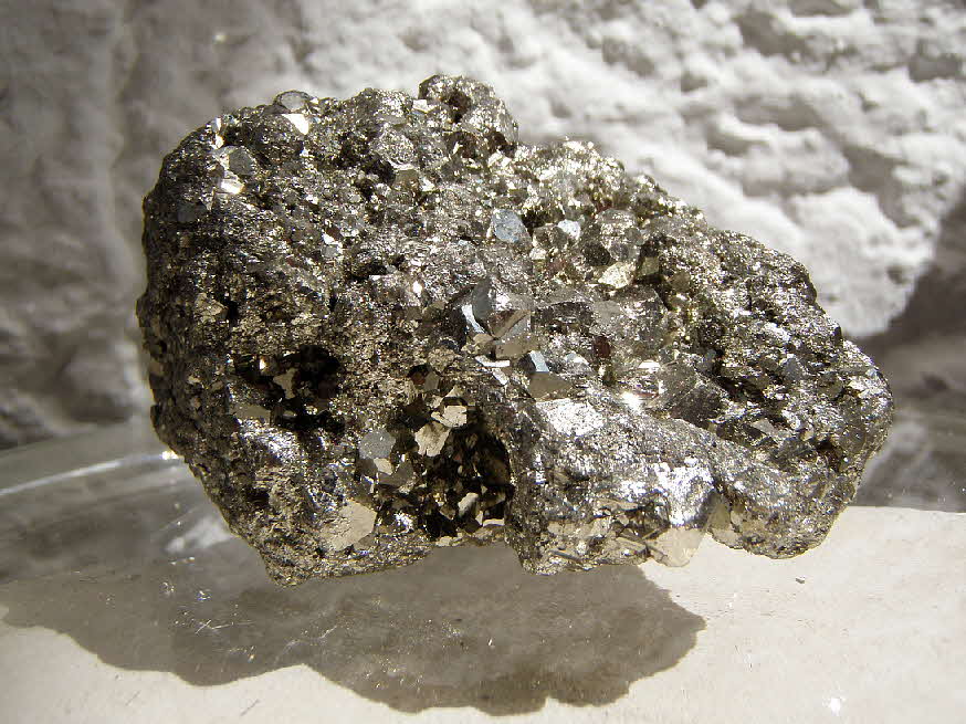 Pyrit 10 x 7 x 6 cm - 650 g - 59 € mtl./K 450 €