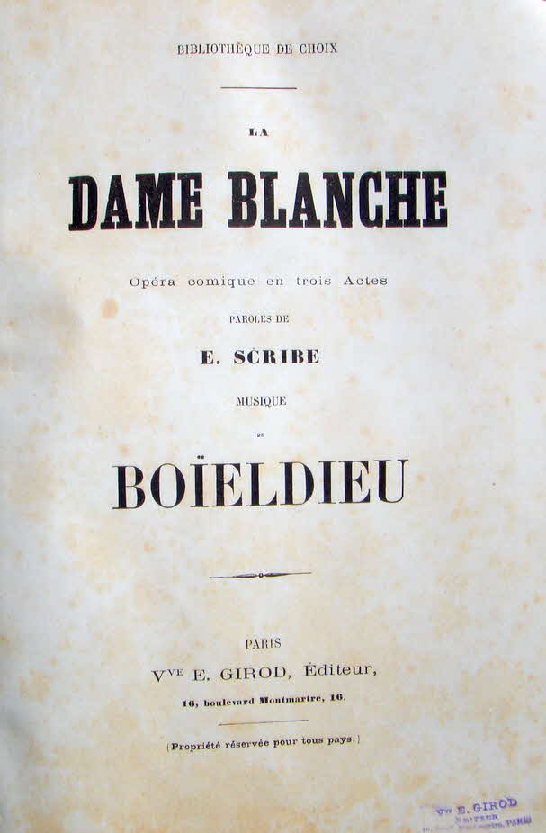 Fran�ois-Adrien Boieldieu (* 16. Dezember 1775 in Rouen (Normandie); � 8. Oktober 1834 auf seinem Landsitz Jarcy bei Paris) war ein franz�sischer Opernkomponist.
La dame blanche (Die wei�e Dame), Op�ra comique, 3 Akte, Libretto Eug�ne Scribe, nach Sir Walter Scotts "Georg Mannering", Erstauff�hrung 10. Dezember 1825, Paris, Op�ra-Comique - 39 € mtl./K 350 €